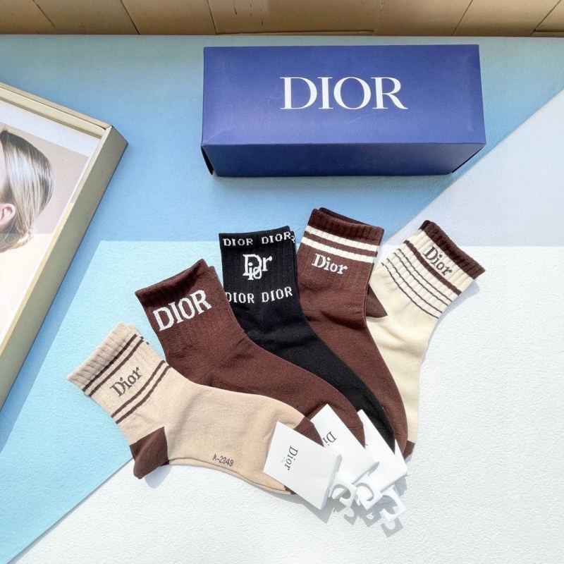 DIOR